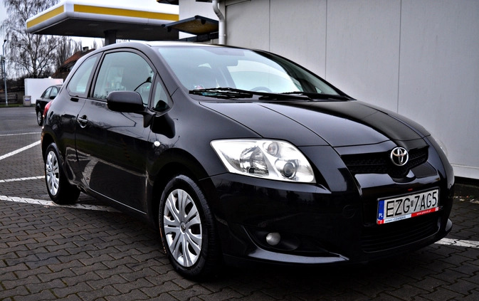 Toyota Auris cena 13500 przebieg: 324000, rok produkcji 2007 z Limanowa małe 79